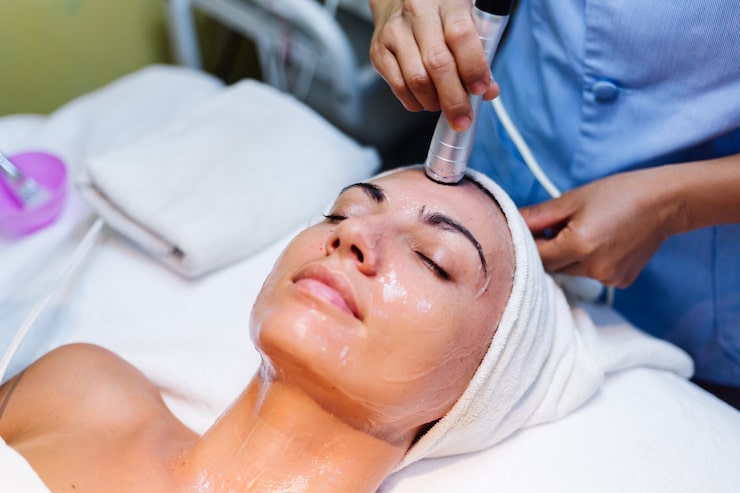OxyGeneo 3-in-1 Super Treatment at SkinAura, Winnipeg